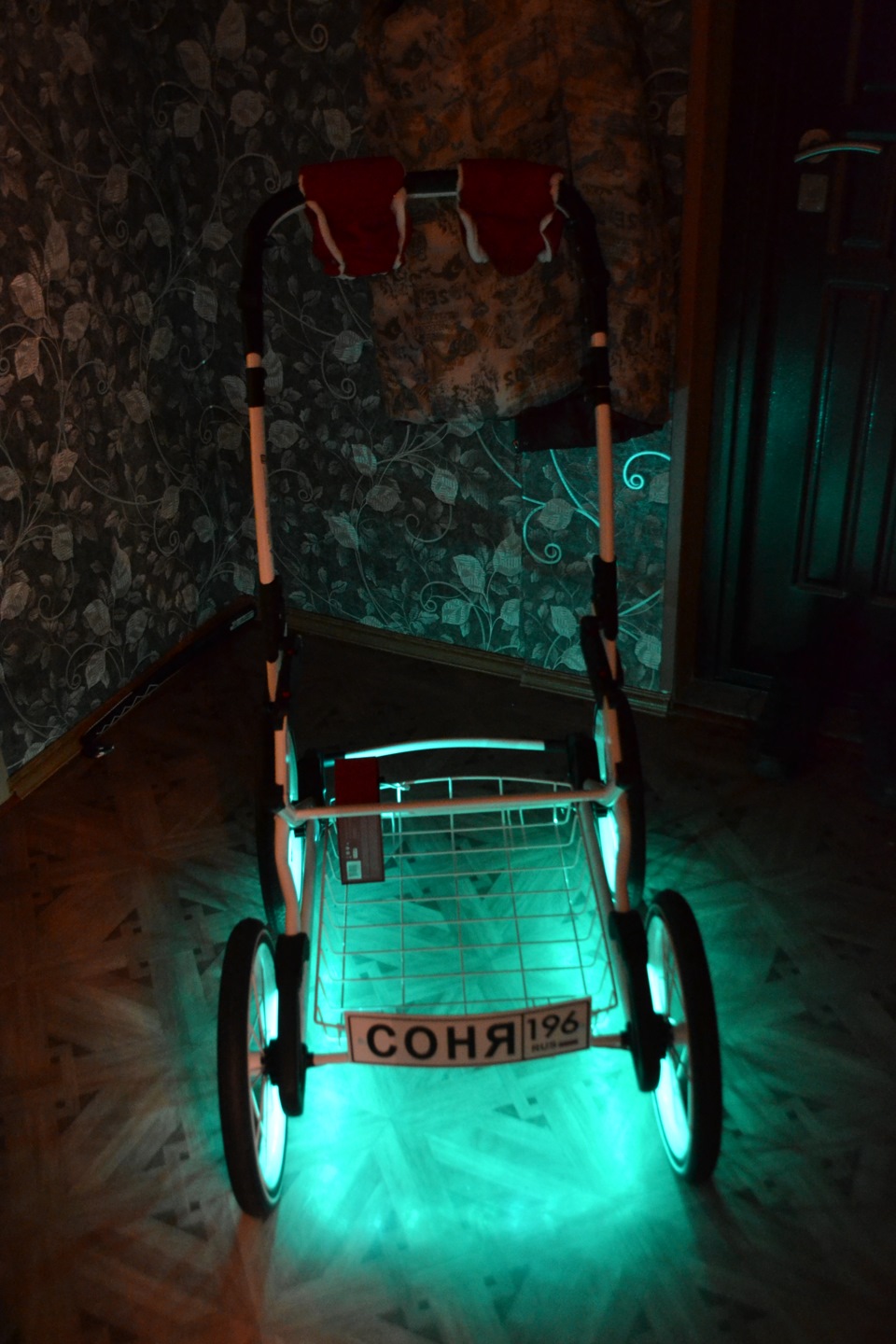 Подсветка на новый семейный транспорт — Geely MK Cross, 1,5 л, 2013 ...