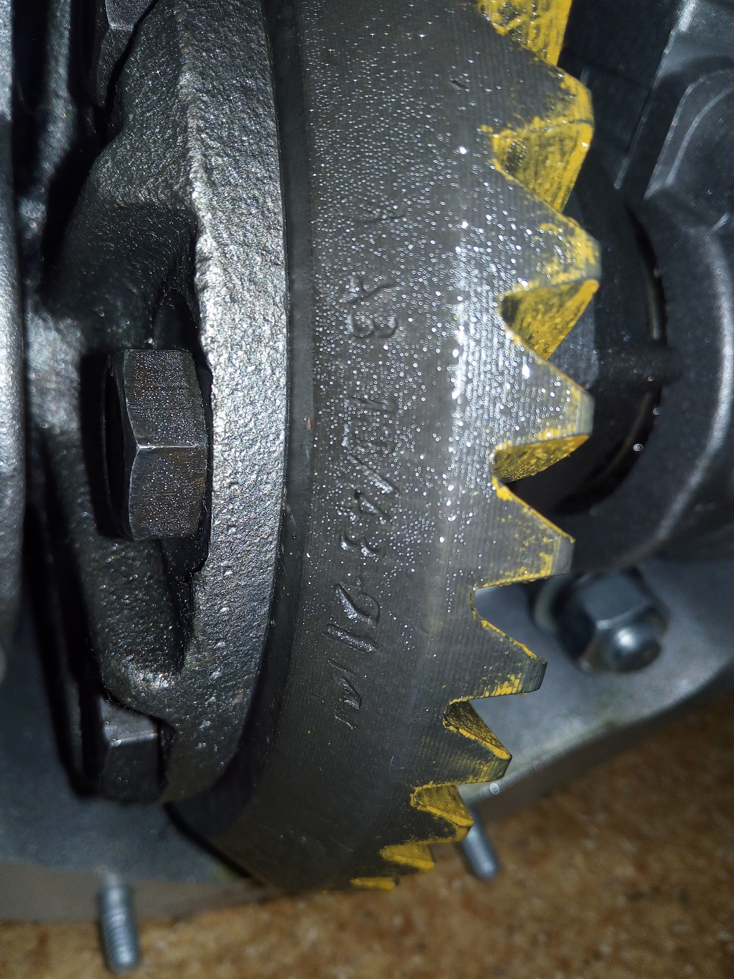 Передаточное число редуктора ваз 2101. Передаточное число редуктора заднего моста ваз 2103. Нива маркировка редуктора. Нива маркировка редуктора. Маркировка переднего редуктора ваз 21 21.