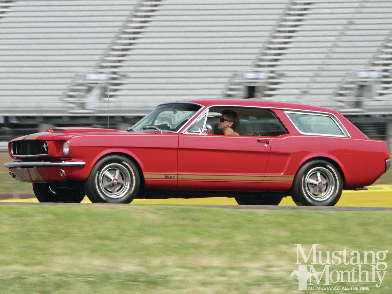 Ford Mustang универсал