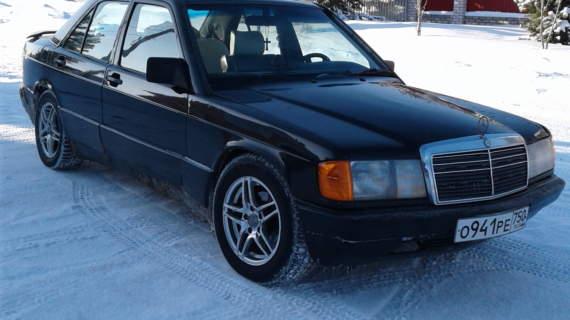 Mercedes-Benz 190 (W201) 2.0 бензиновый 1986 | 2.0 122hp на DRIVE2