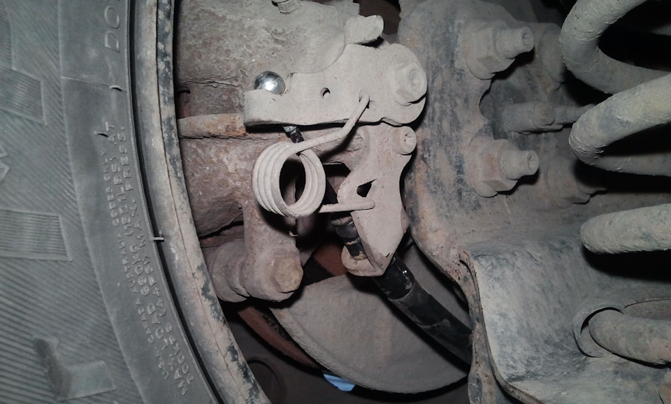 11. Левый суппорт. — FIAT Scudo II