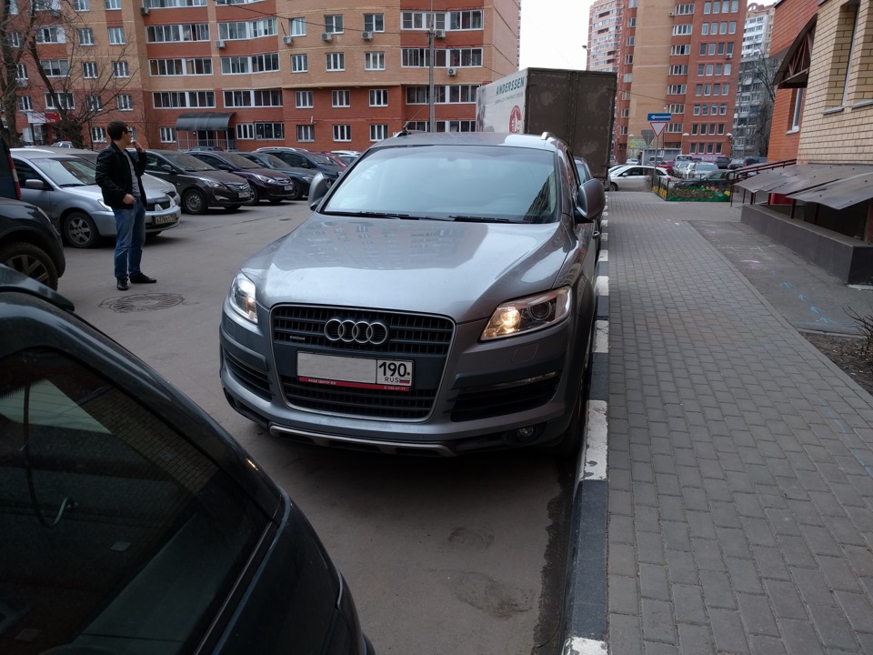 Фото в бортжурнале Audi Q7 (1G)