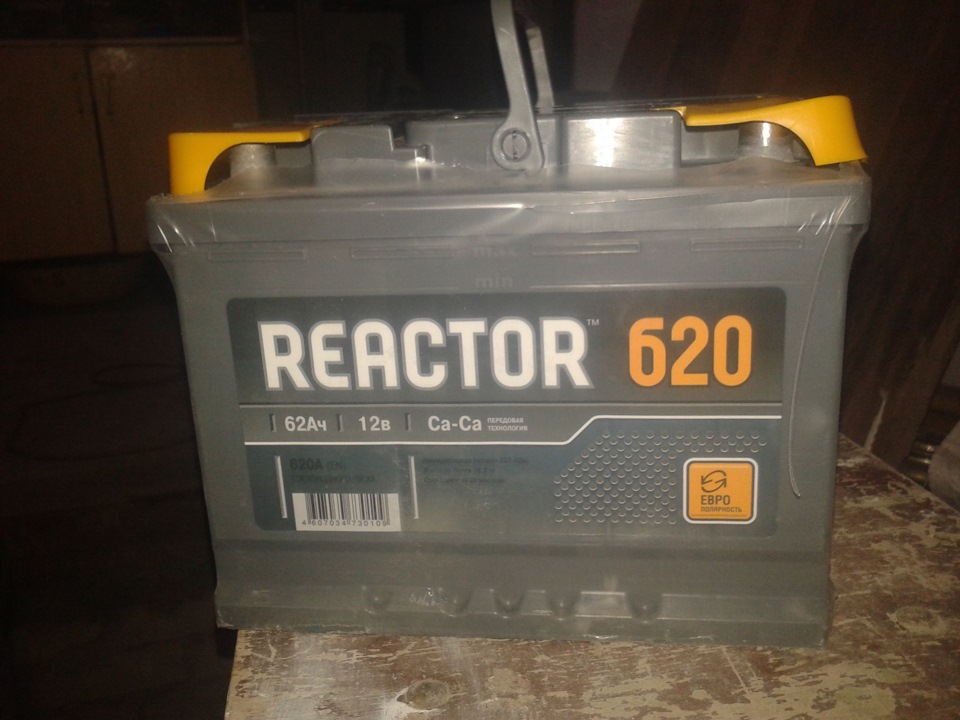 Новый аккумулятор старый одним словом за долбал! на мусор! — Mazda 626 ...