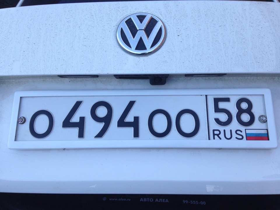Замена номерных рамок — Volkswagen Jetta VI, 1,4 л, 2013 года ...