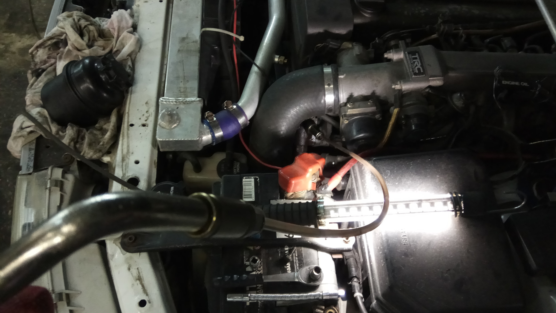 Сборка двигателя 2 jz ge vvti. 1jz ge снятие. Шланги гур 1jz ge. 1jz ge крышка гур. Впуск 1jz ge vvti.