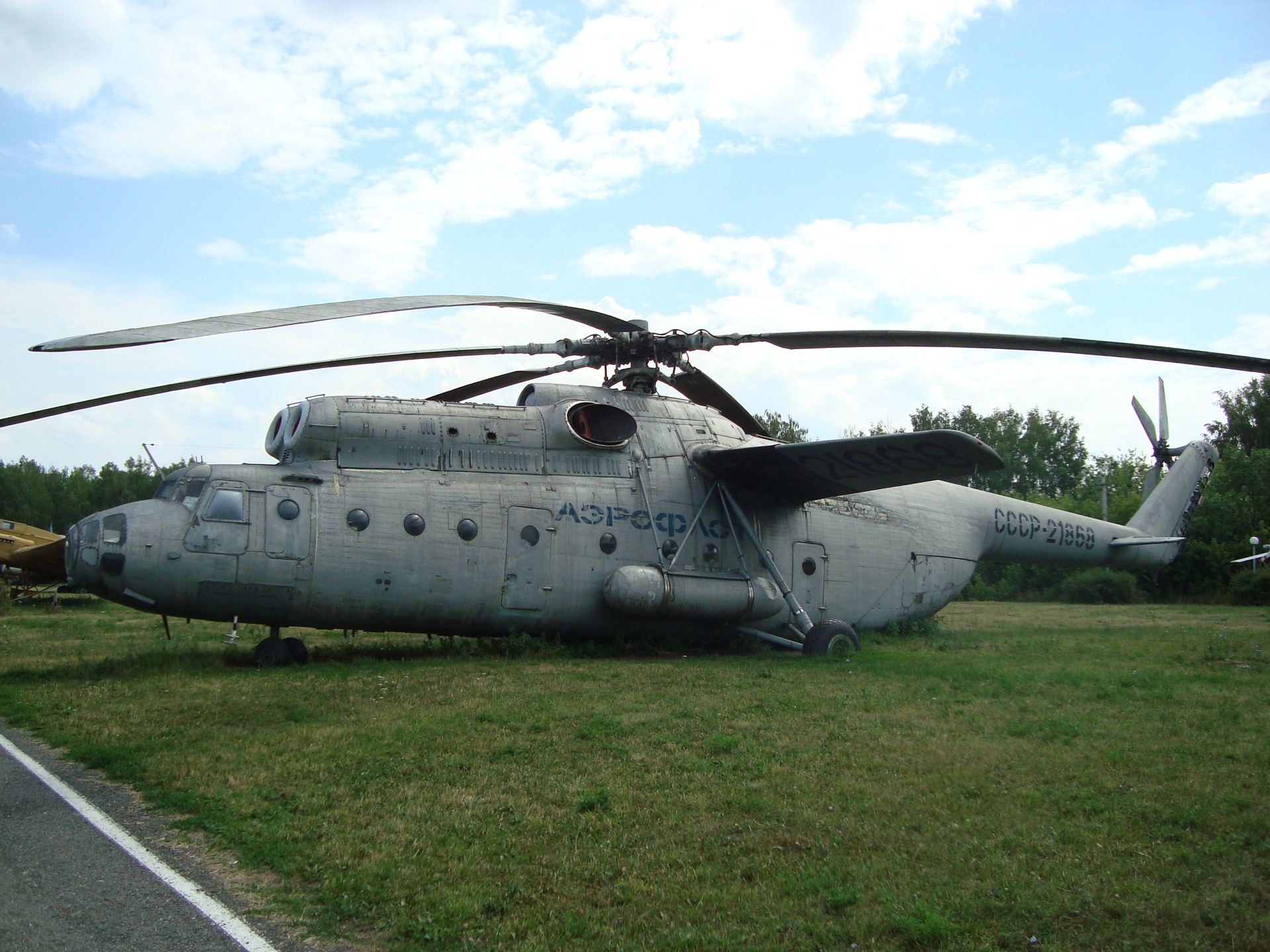 Ми 6 вертолет. Ми-6 вертолёт. Киржач ми-6. Александр вертолет ми-6а. Ми 6 Ульяновск музей.