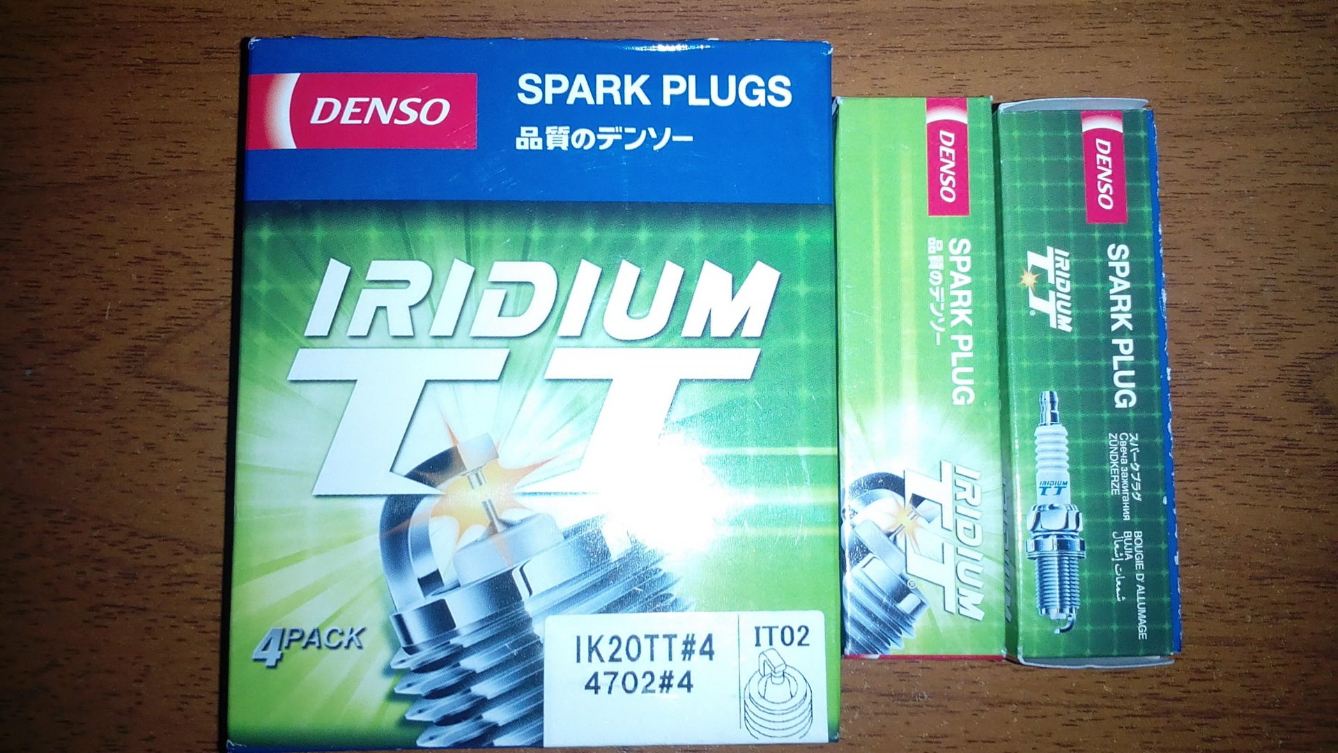 Свечи денсо 2. Ik20tt Denso 4 шт. Иридиевые свечи ik 20tt. Ik20tt#4. Ik20 или ik20tt разница.