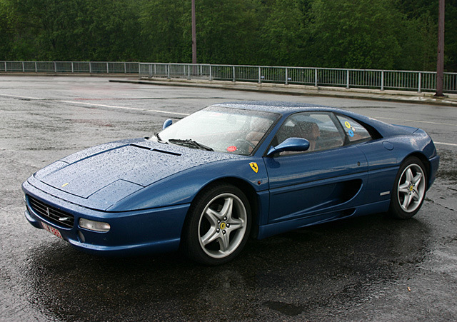 Ferrari f355 stance