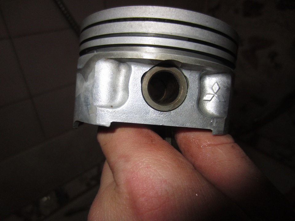 0tsi (палец 21 мм) 83 мм. поршень 9s1310. поршни renault megane 2. артикул поршневой группы пежо 405 1,8. маслосъемные кольца лансер 10.