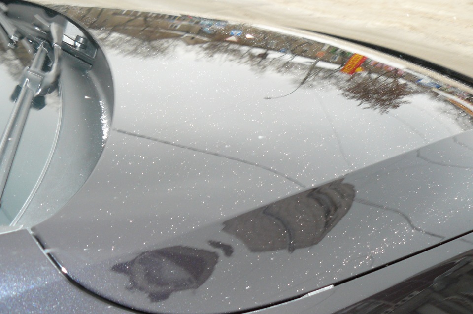 Слезаю с машины. Косяки жидкого стекла для автомобиля. Лопнуло жидкого стекла для автомобиля. Облазит стекло автомобиля. Жидкое стекло для автомобиля до и после.