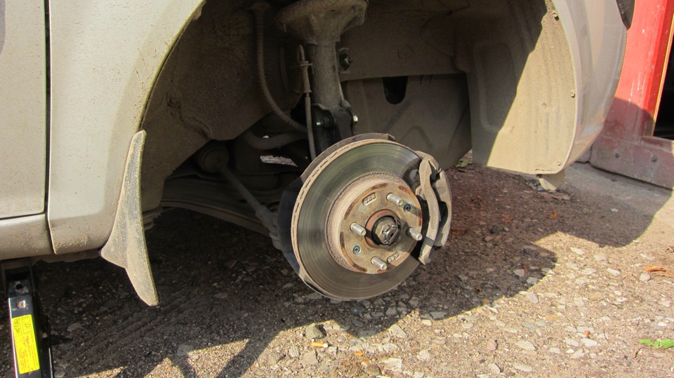 Тормозные колодки — Hyundai Getz, 1,4 л, 2005 года | плановое ТО | DRIVE2