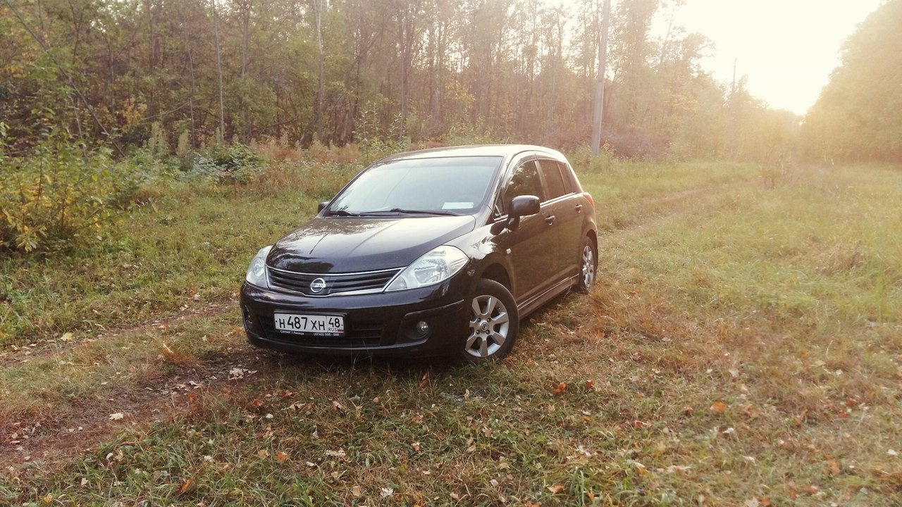 Nissan Tiida (1G) 1.6 бензиновый 2012 | 