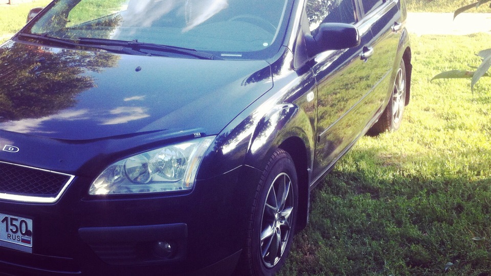 Упал отражатель в фаре — Ford Focus II Hatchback, 1,6 л, 2007 года ...