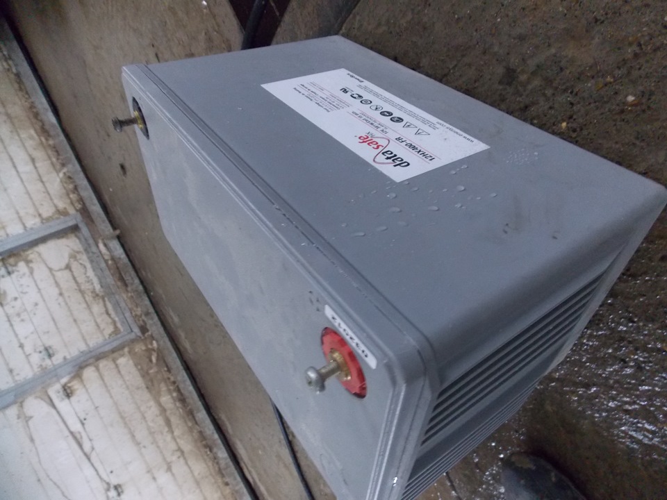 лютый АГМ Hawker DataSafe 12HX400FR(12в,381ват/элемент,93 ач