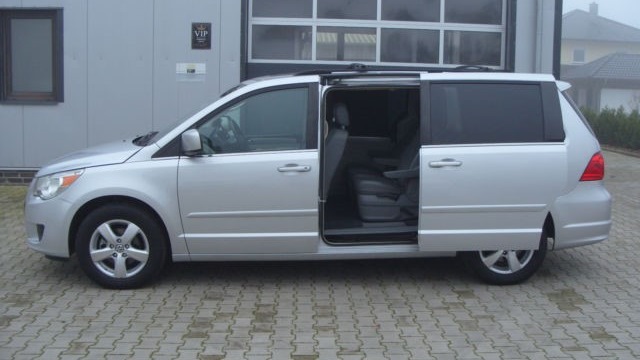 VW Routan 4 0