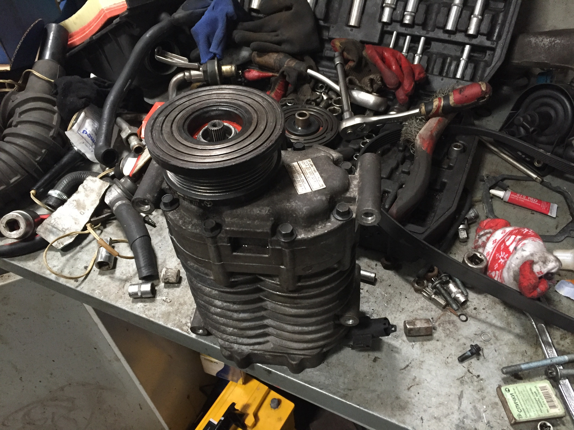 Как снять двигатель с компрессора Переборка компрессора Eaton M62 М111 MB SLK 230 Kompressor - Mercedes-Benz SLK (