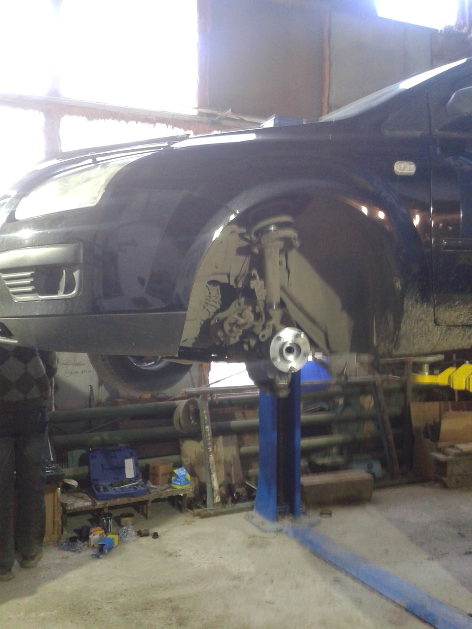 Замена подшипника ступицы — Ford Focus Sedan II, 1,6 л, 2005 года ...