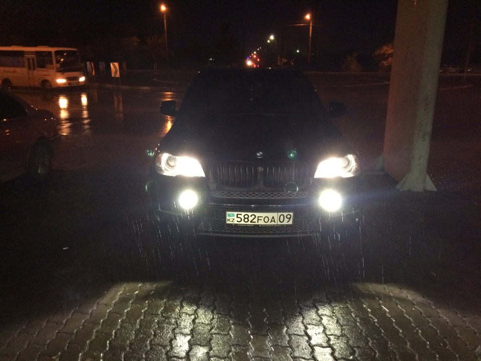 Как заменить лампу в бмв x5 2006