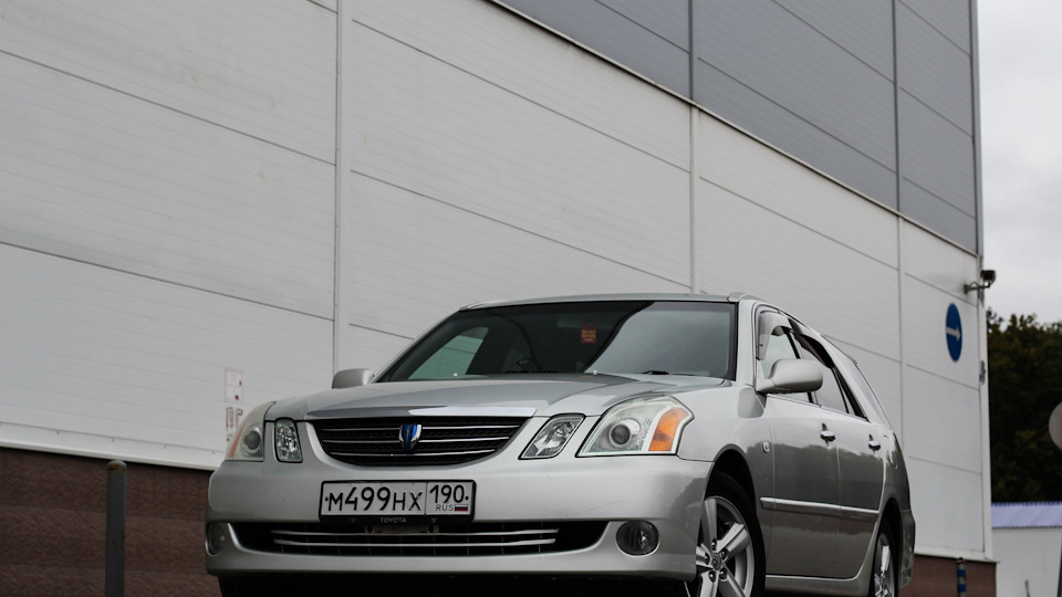 Toyota Mark II Blit "Family car"