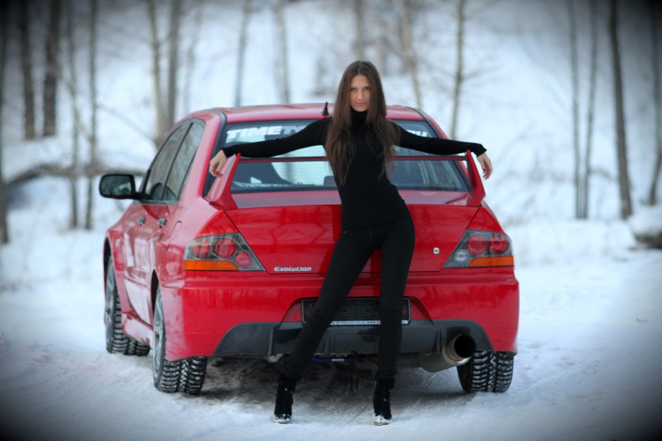 Mitsubishi Lancer девушка Evolution EVO