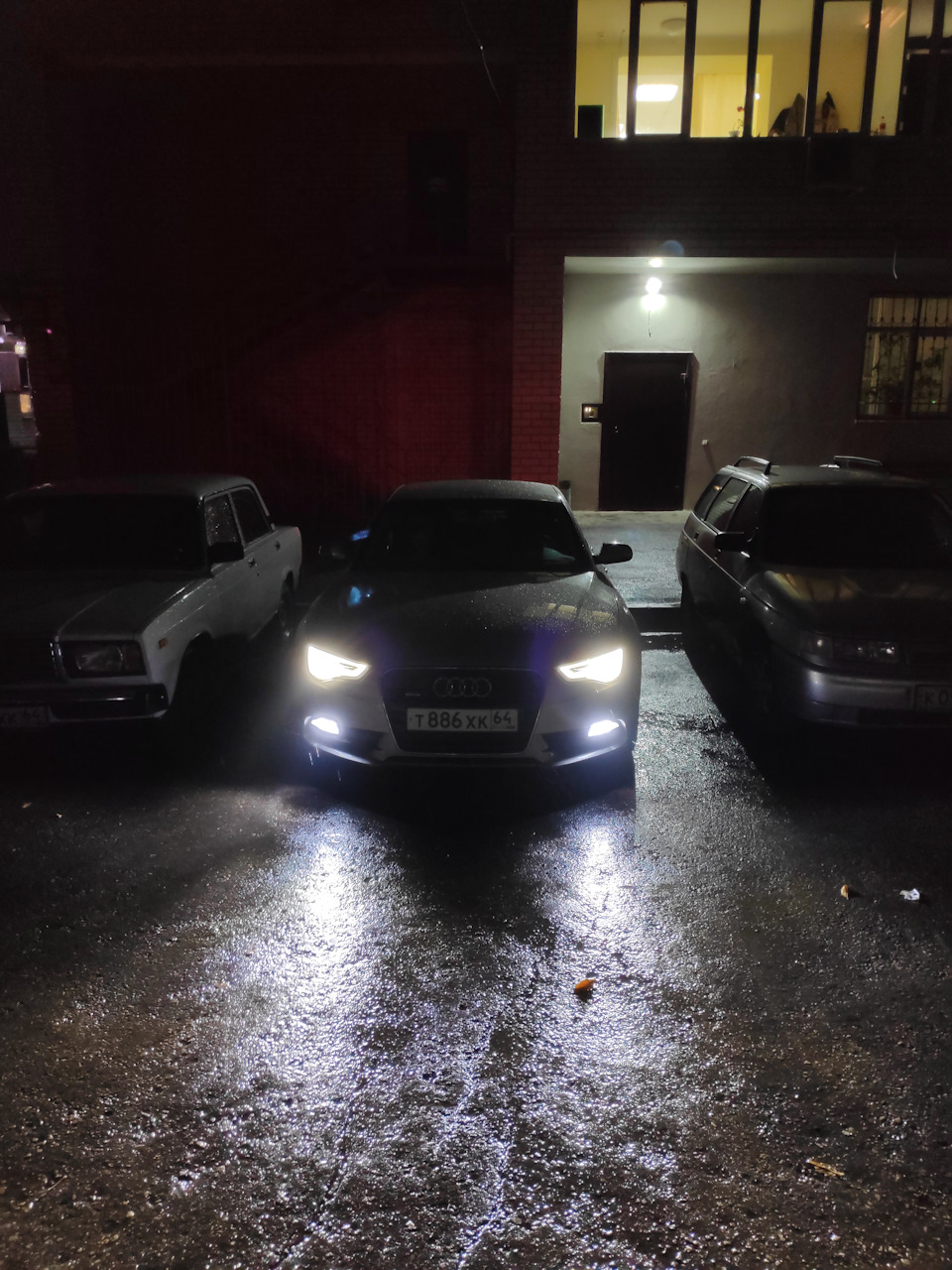 Замена ламп в противотуманных фарах — Audi A5 Sportback (1G), 2 л, 2014 ...