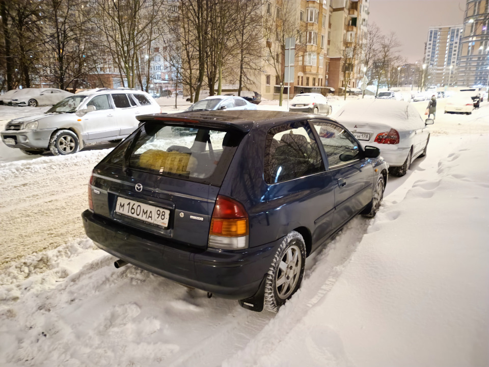 Замена масла в двигателе и подтяжка ремня генератора — Mazda 323 V, 1,5 ...