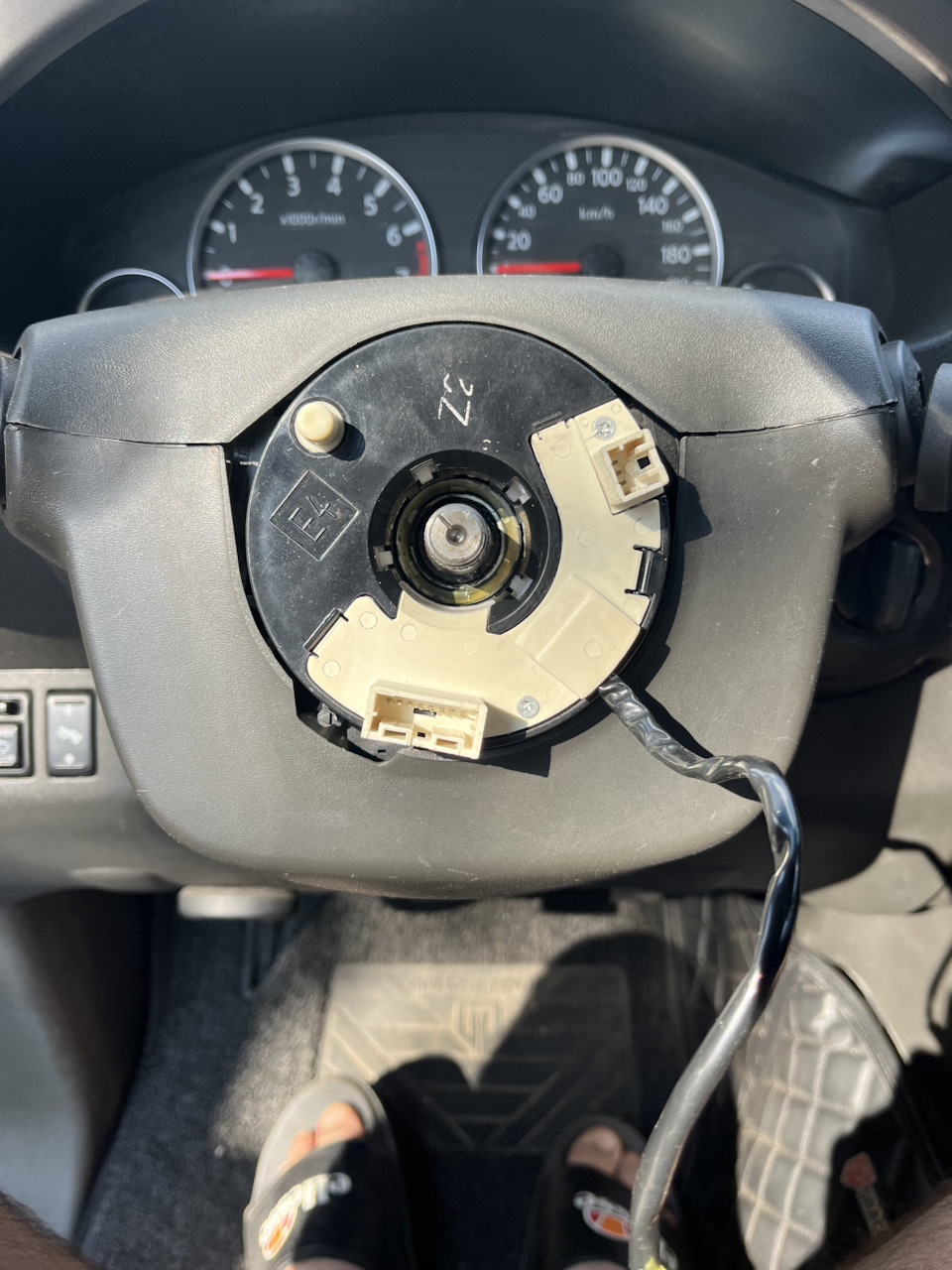 Фото в бортжурнале Nissan Pathfinder (3G)