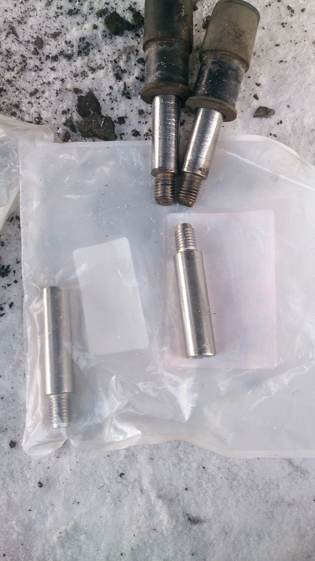 Поиск источника скрипа. Замена направляющих суппортов. — BMW X5 (E53 ...