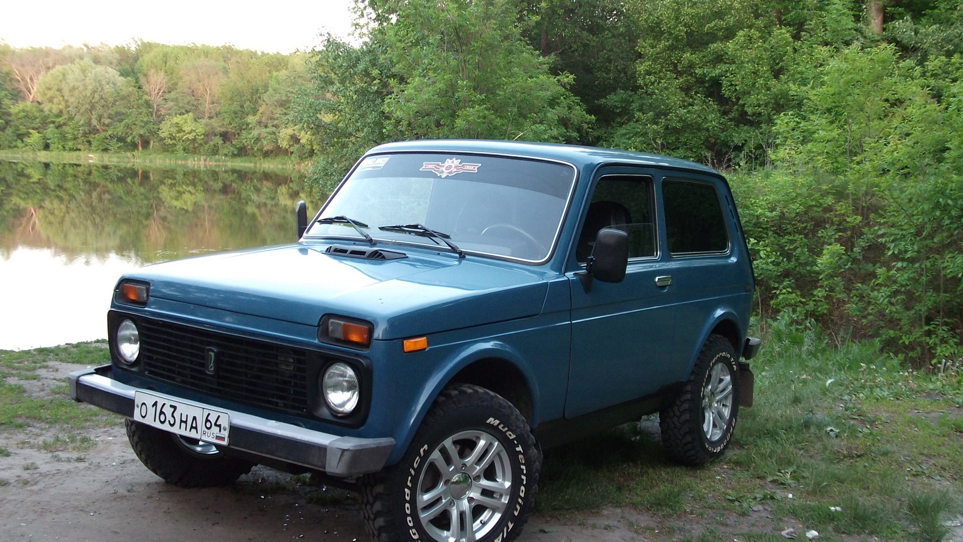 Р нива. Nitro y7364. Диски Nitro y740 на Ниве. Диски на Lada 4x4. Диски для Лада 4*4.