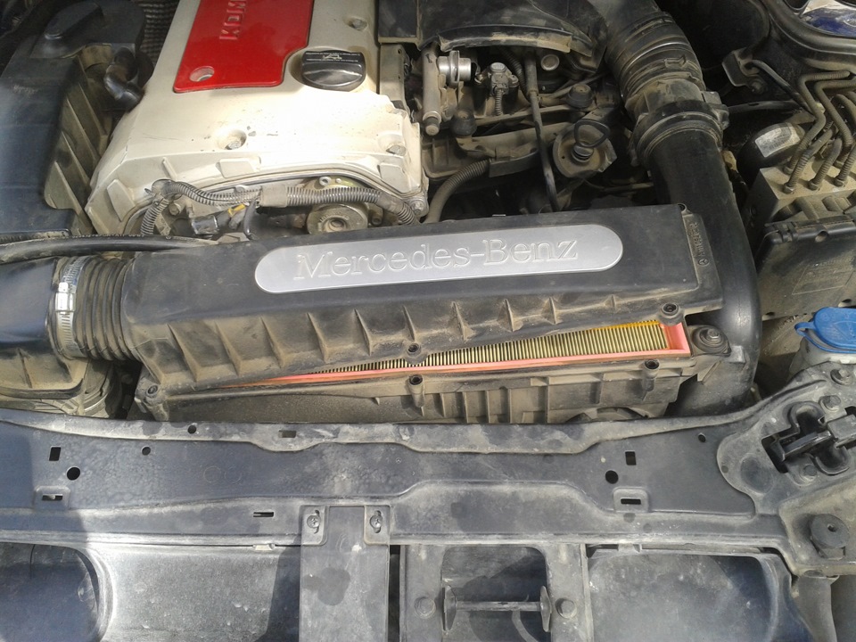 Замена \\ очистка воздушного фильтра (фотоотчёт) — Mercedes-Benz C-class ...