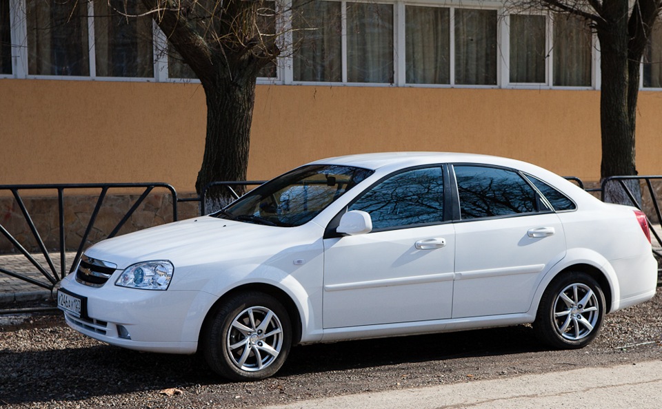 Chevrolet Lacetti 2008 белая