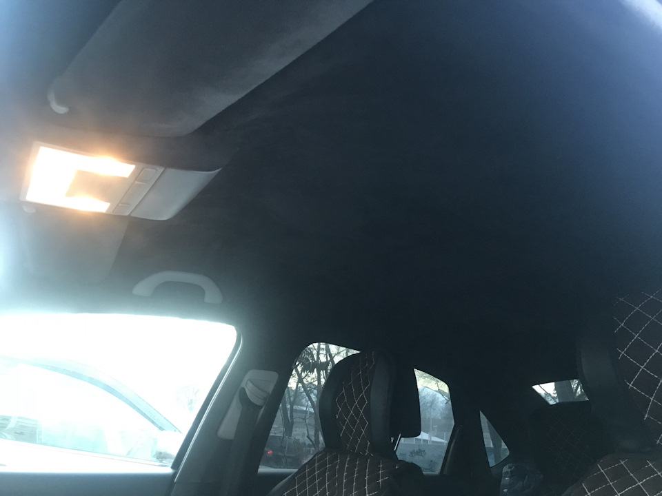 Обтяжка потолка алькантарой. — Volkswagen Polo Sedan, 1,6 л, 2014 года ...