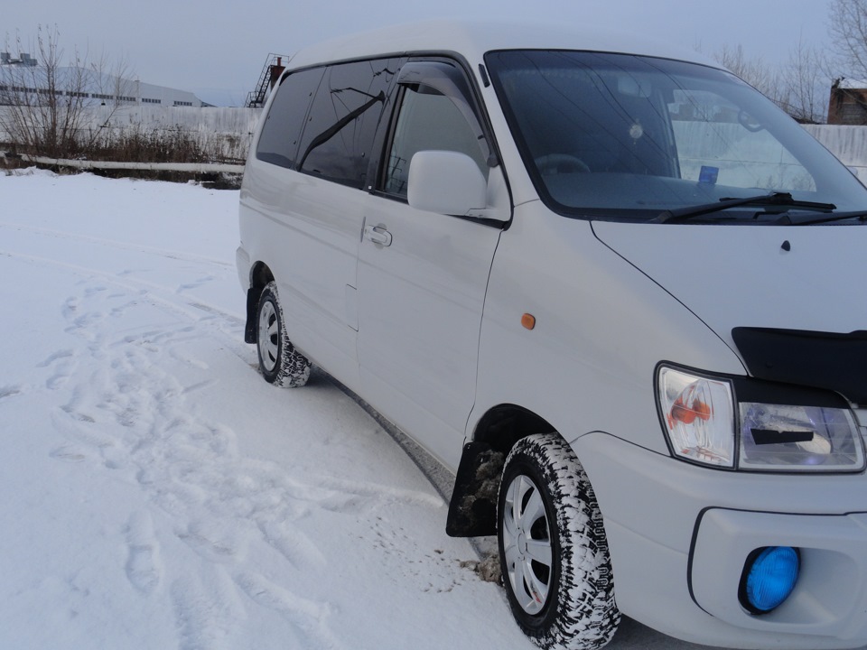 Toyota town ace noah аналог с левым рулем