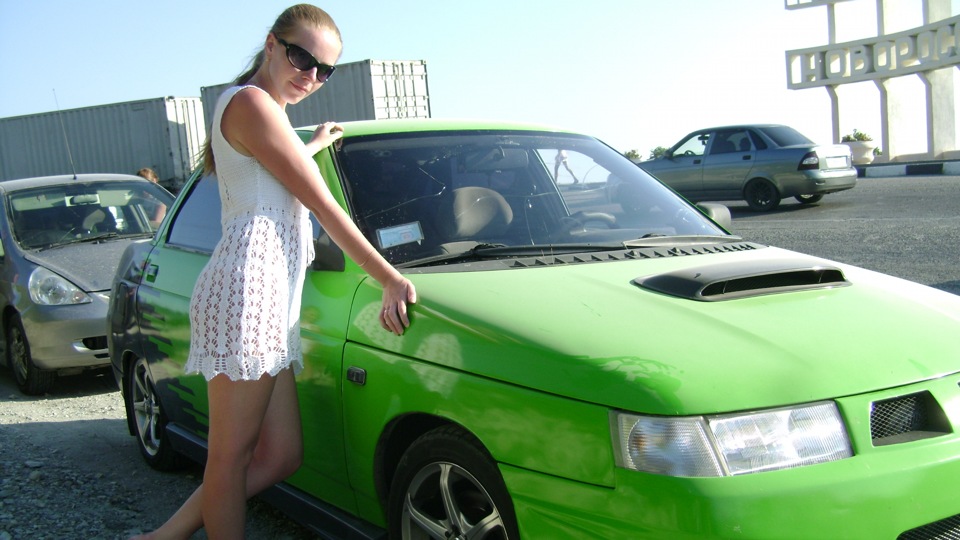 Lada 2110 GREEN CHARGER