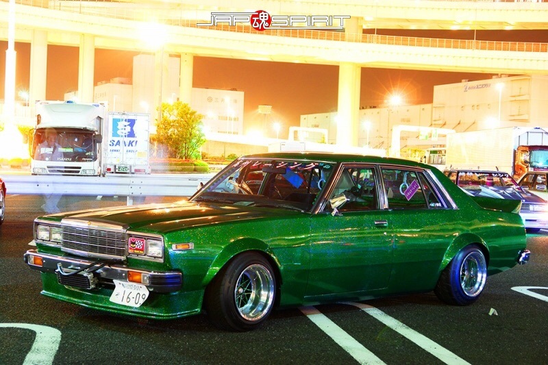 nissan laurel c230