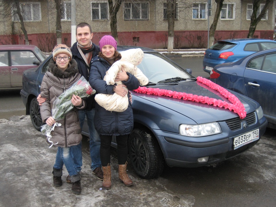 Забрать жену. Забираем жену из роддома. Жену забираю с роддома. Встретить жену с ребёнком из роддома. Встреча сына из роддома в Грузии.