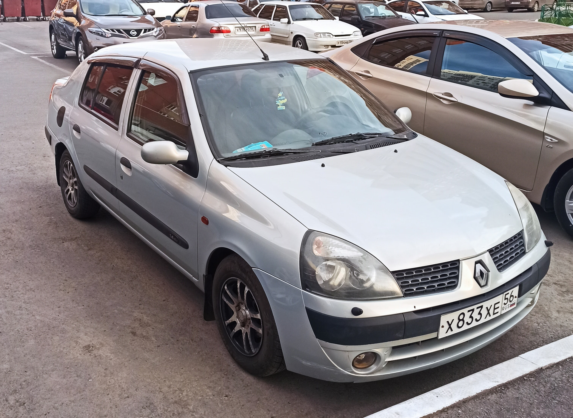 Renault symbol 2002. Симбол 2002г.