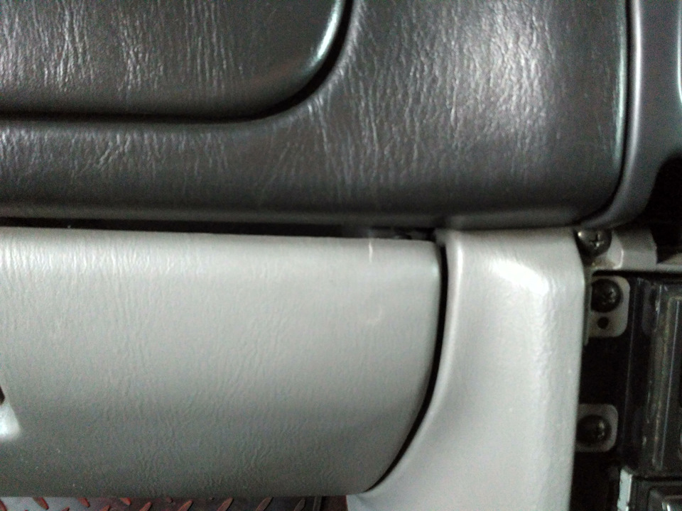 Не плотно закрывается бардачок — Subaru Forester (SF), 2 л, 1997 года ...
