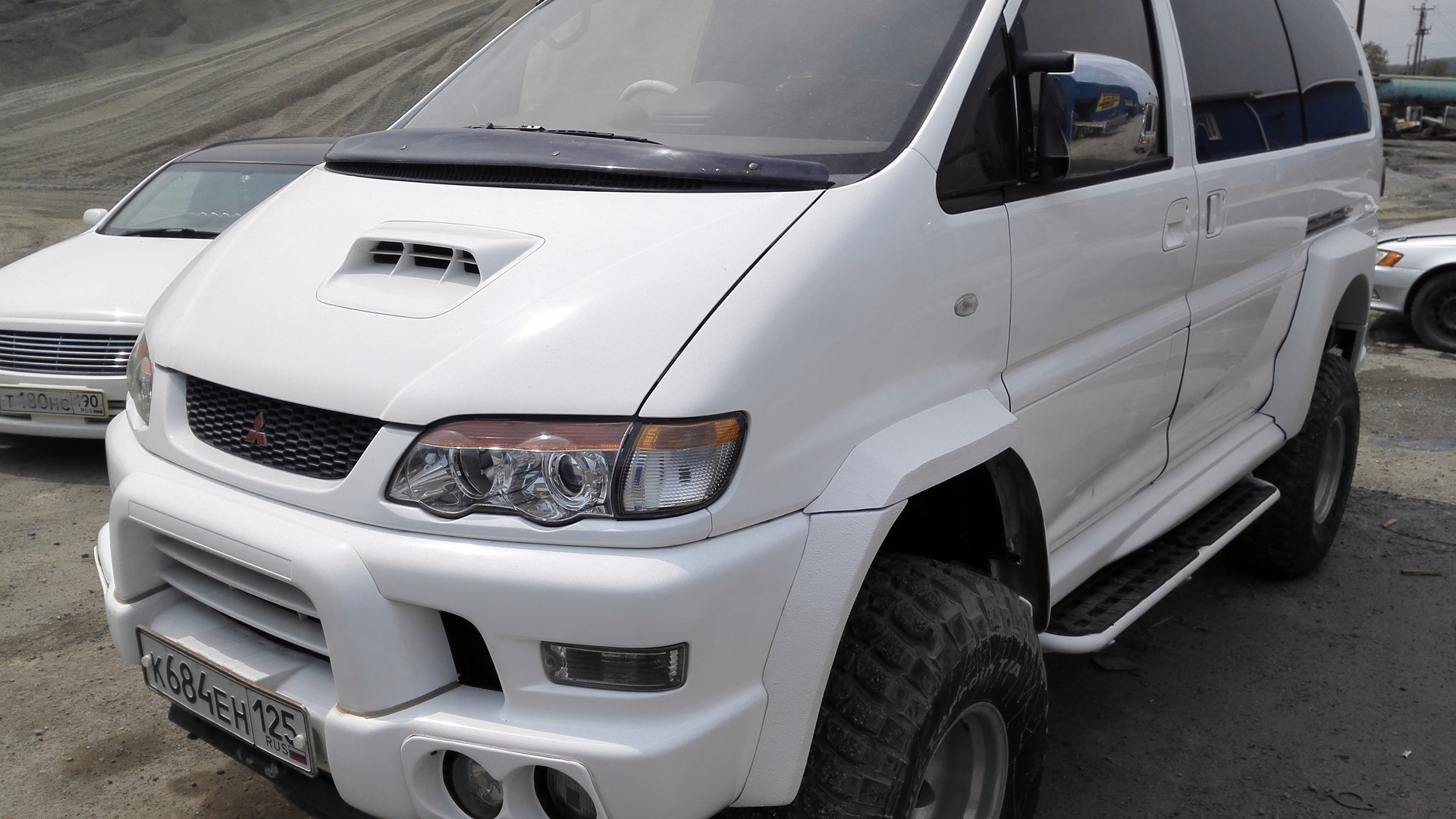 Mitsubishi Delica 4x4. Мицубиси Делика l400. Мицубиси Делика 6. Митсубиси Делика 2006.