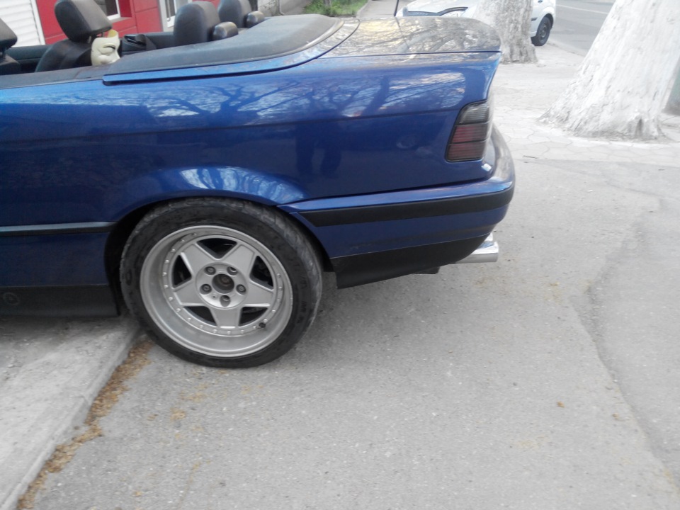 Диски King Wheels 8/5J R17 и AZEV 9J R16 … + нет наклеек — BMW 3 series ...