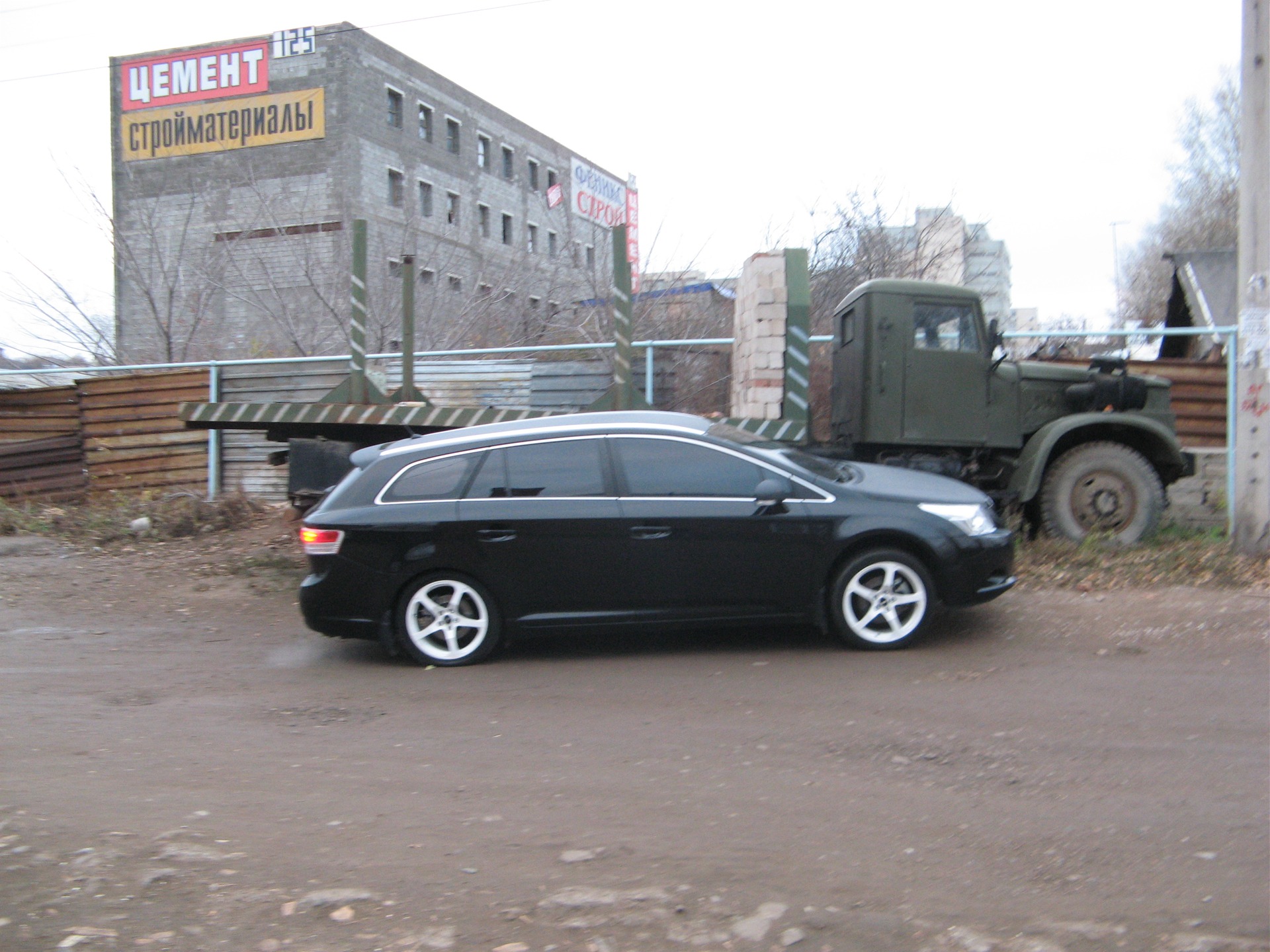    2 Toyota Avensis 18 2009