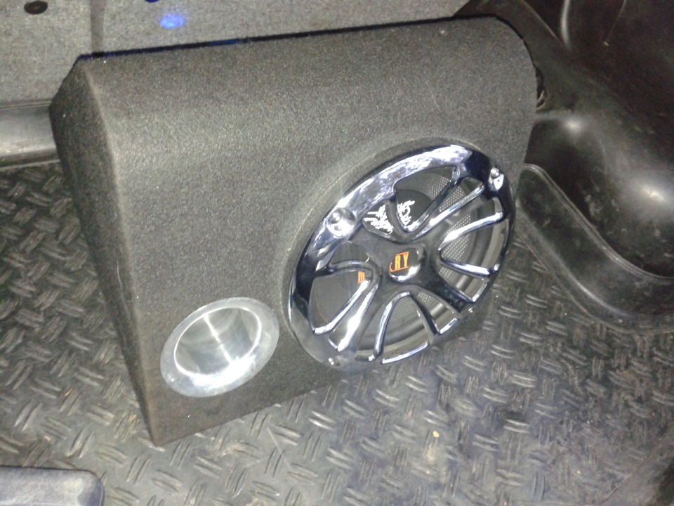 Поставил сабвуфер Mystery mbv 251a — ИЖ 2126, 1,6 л, 2004 года ...