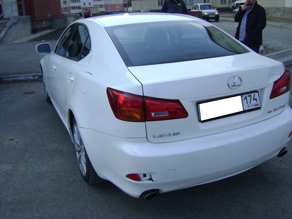 Lexus IS 250 visual inspection