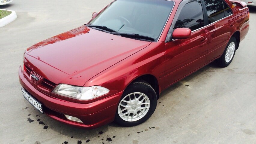 Тойоту карину левая. Toyota Carina 2001.