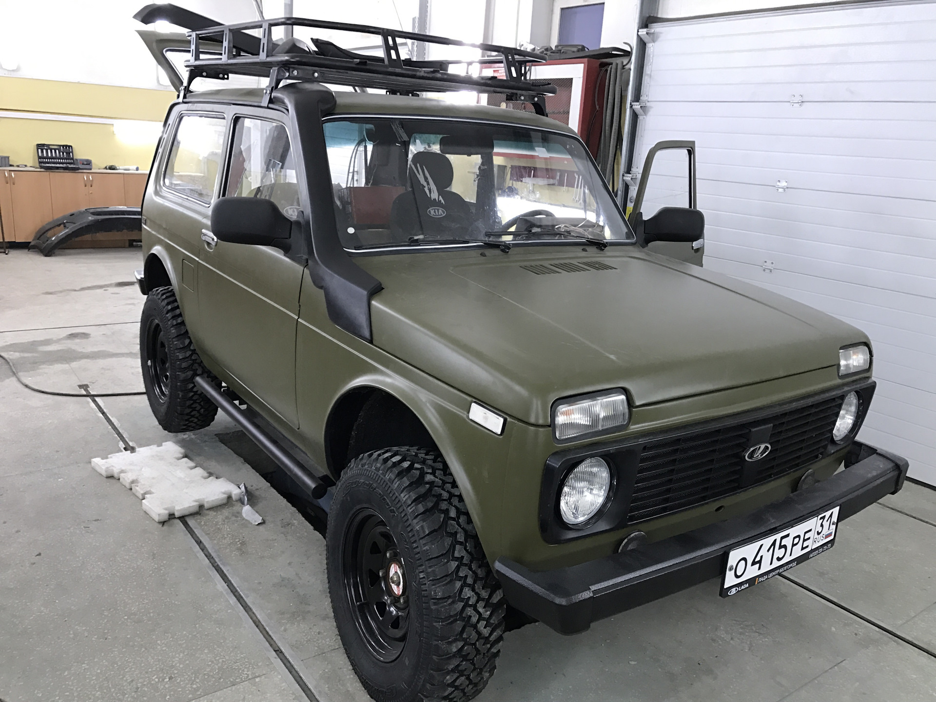 Обвес на ниву 2121. Lada 2121 обвес. ВАЗ 2121 обвес. Обвес на ниву 2131.