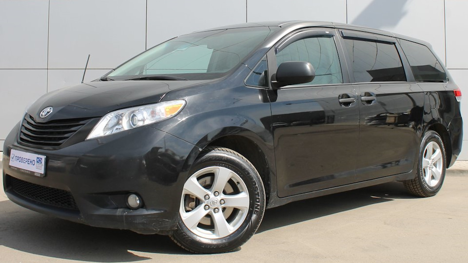 Toyota Sienna 2015 Black