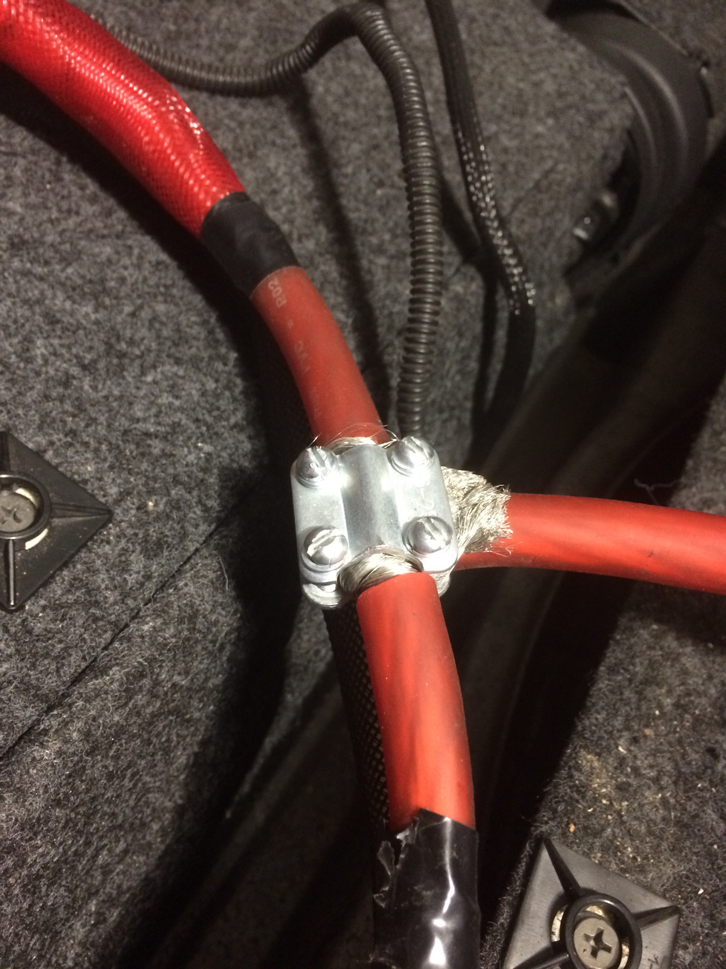 Соединение силового кабеля