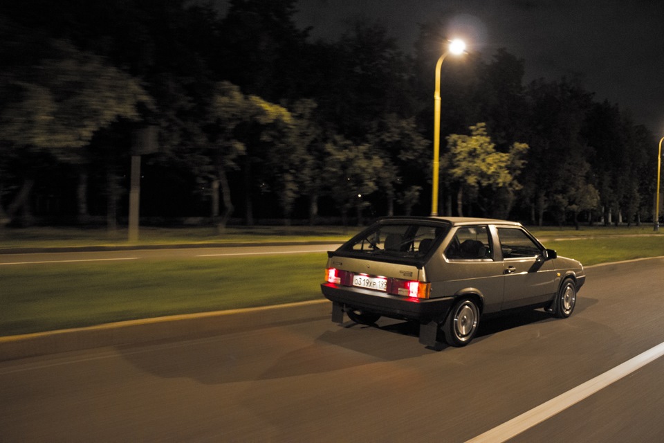 Lada 2108 electronica