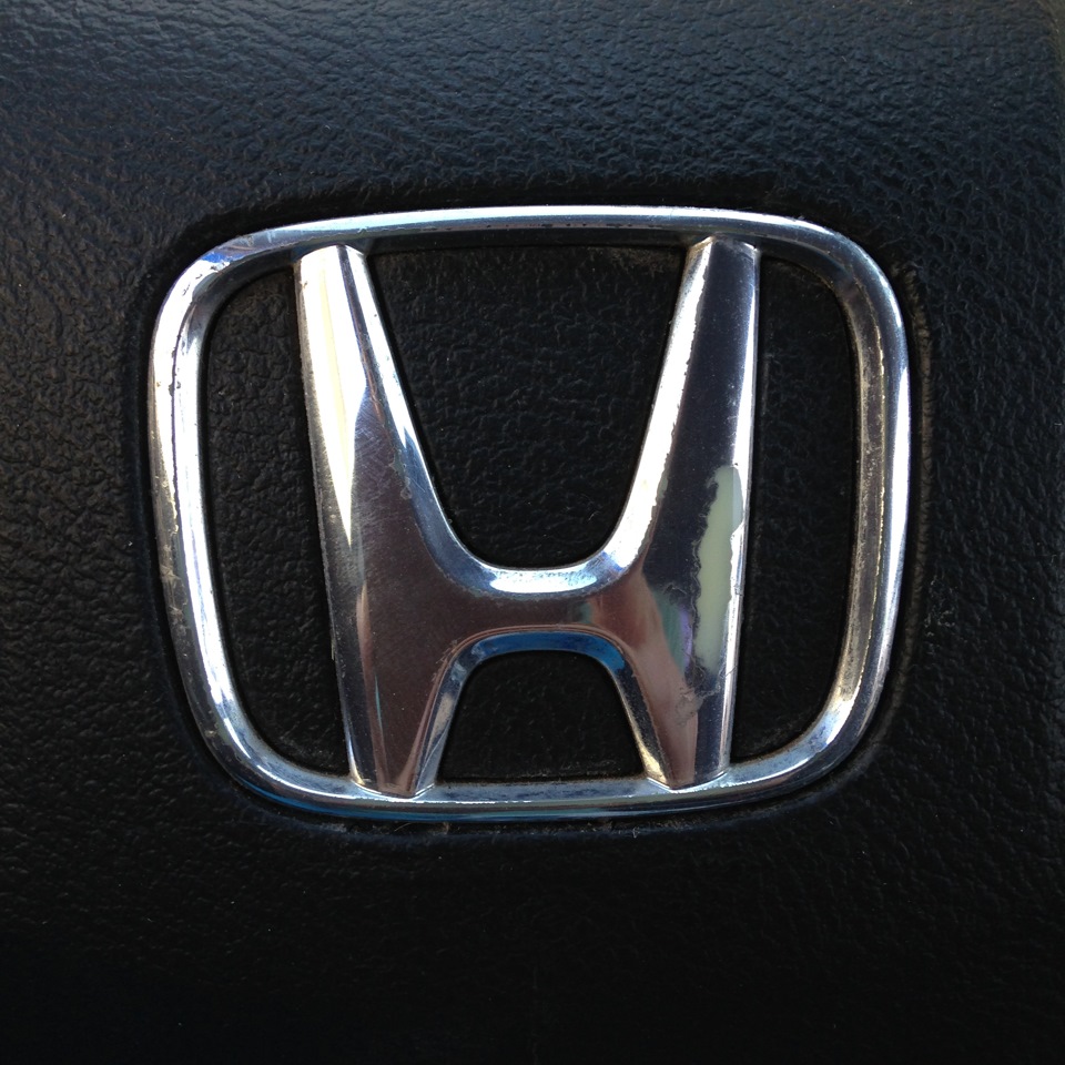 Шильдик honda. Хонда Цивик шильдик. Honda Civic шильд. Honda 1.3 шильдики.