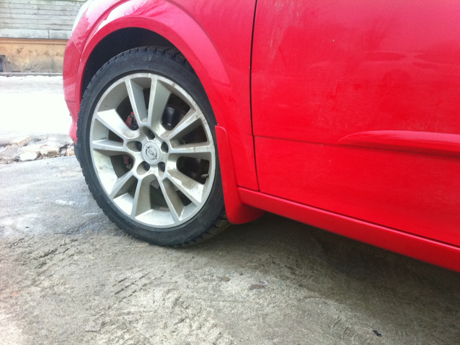 Наконец то поставил брызговики — Opel Astra H GTC, 1,6 л, 2008 года ...